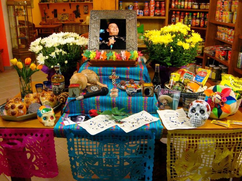 altares-de-muertos-in-italia-2016-torino-tlaloc