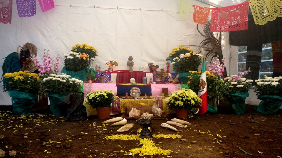 altares-de-muertos-in-italia-2016-torino