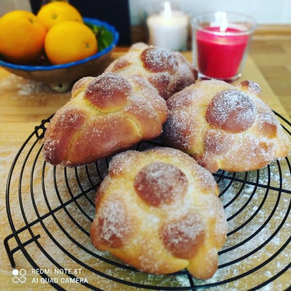 pan-de-muertos-en-italia-2021-janis-cake